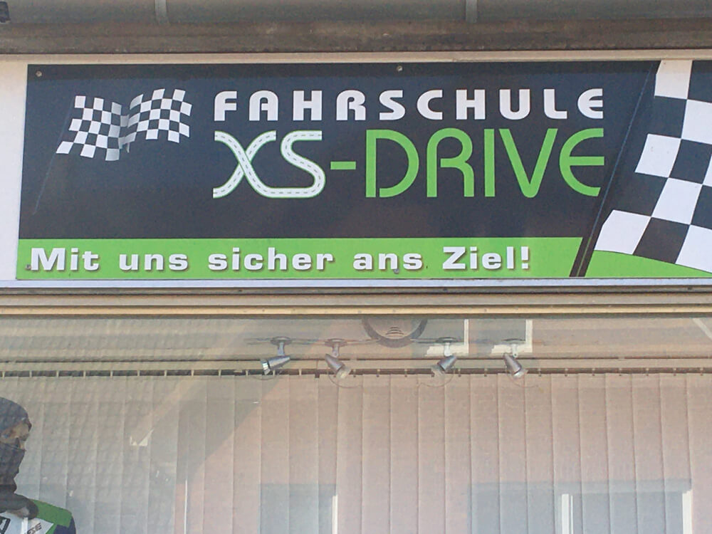 Fahrschulen Schwarzenbek - XS-Drive